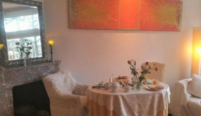 Отель B&B Romantic Rooms Central Haarlem  Гарлем